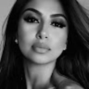 Meet your Posher, Julliana